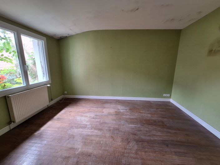 Image No.9-4 Bed House for sale