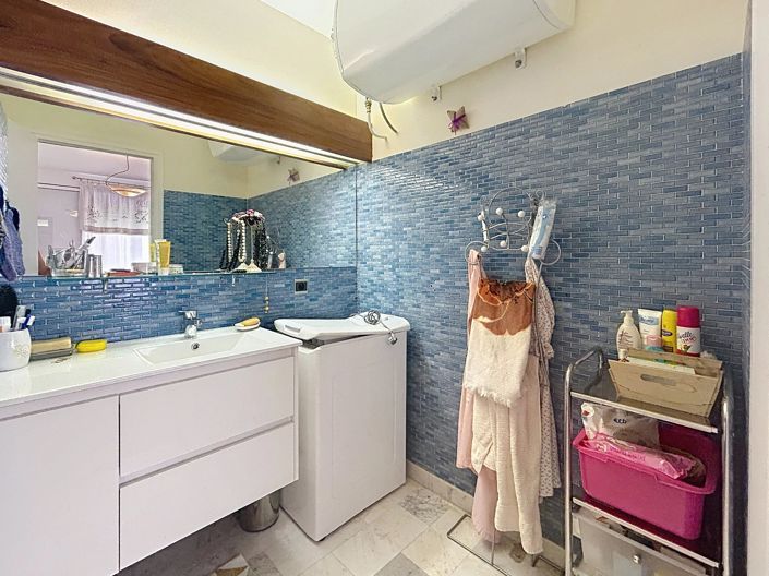 Image No.6-1 Bed Property for sale