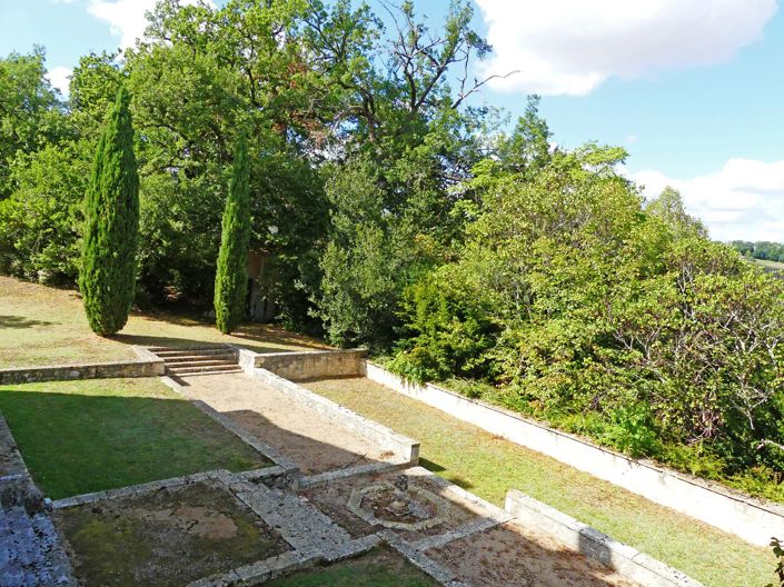Image No.14-6 Bed House for sale