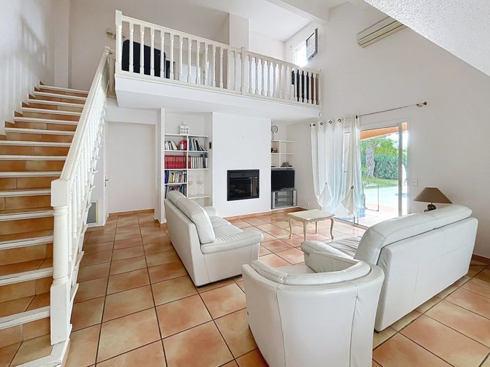Image No.4-4 Bed House for sale