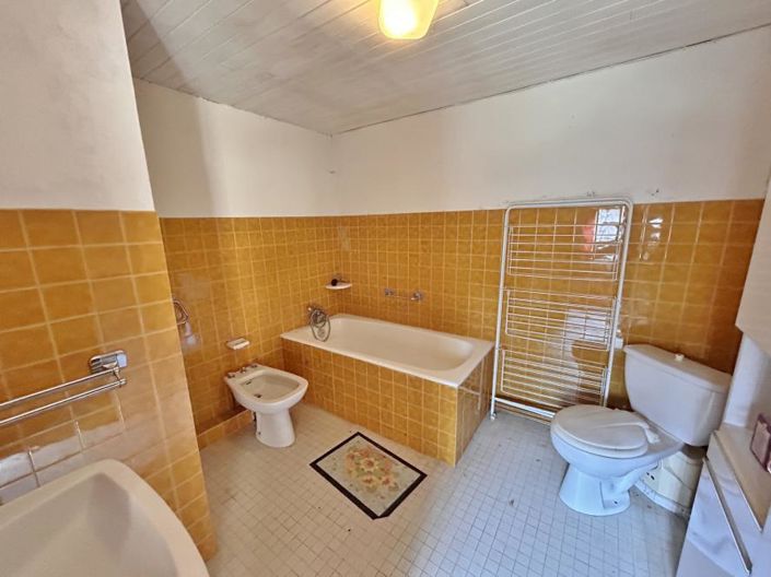 Image No.9-3 Bed House for sale