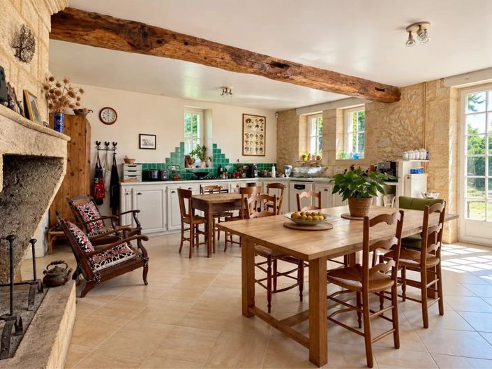 Image No.4-14 Bed House for sale