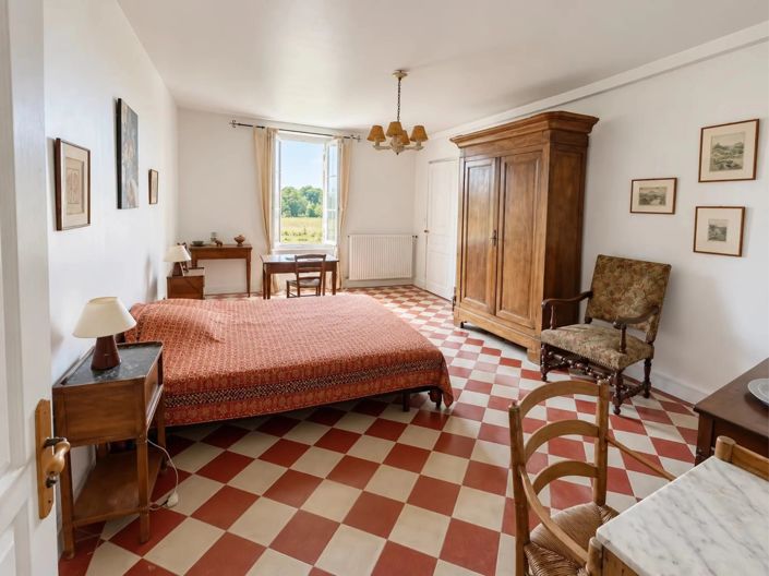 Image No.7-14 Bed House for sale