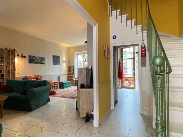 Image No.2-Maison de 5 chambres à vendre