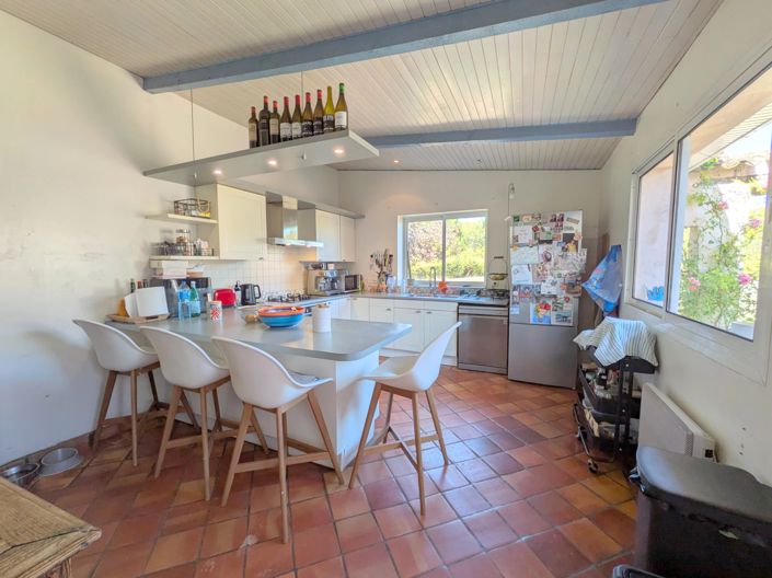 Image No.5-5 Bed House for sale