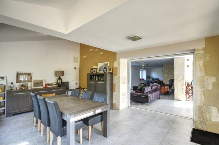 Image No.5-4 Bed House for sale
