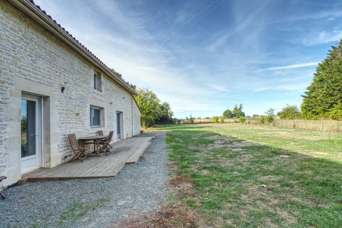 Image No.8-4 Bed House for sale
