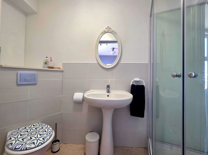 Image No.14-4 Bed House for sale