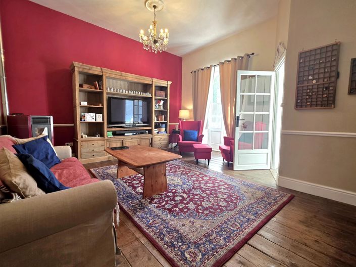 Image No.2-4 Bed House for sale