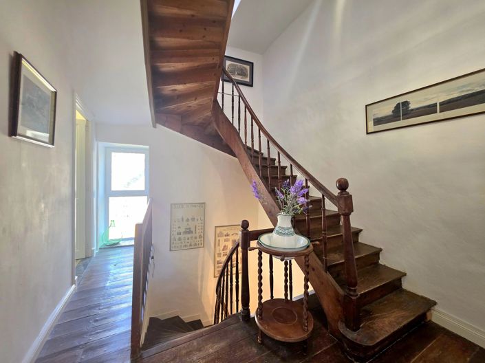Image No.9-4 Bed House for sale