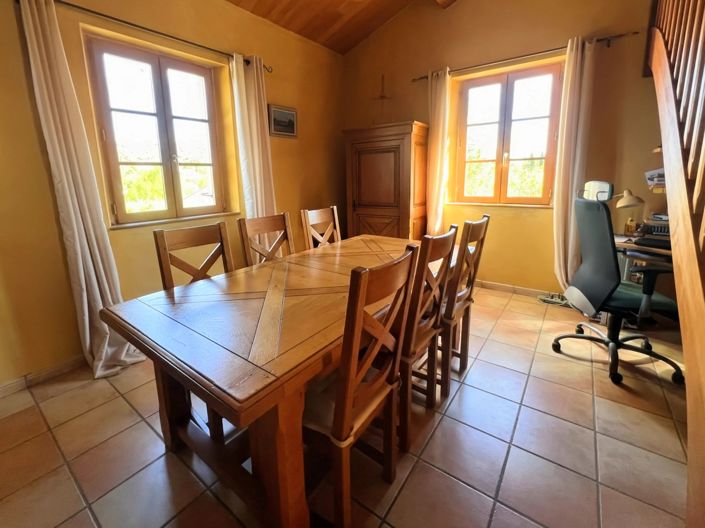 Image No.4-4 Bed House for sale