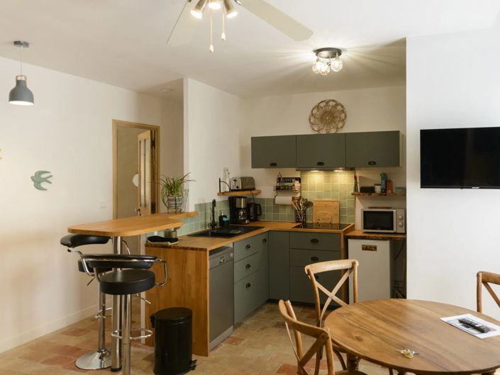 Image No.13-6 Bed House for sale