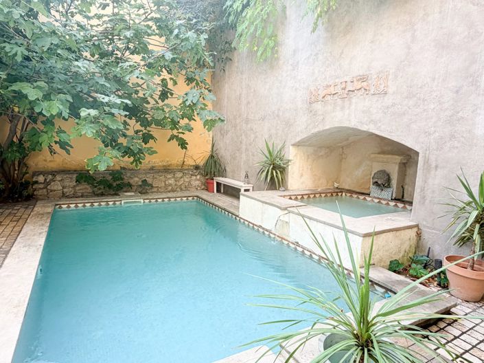 Image No.7-6 Bed House for sale