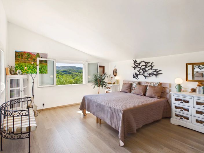 Image No.11-4 Bed House for sale