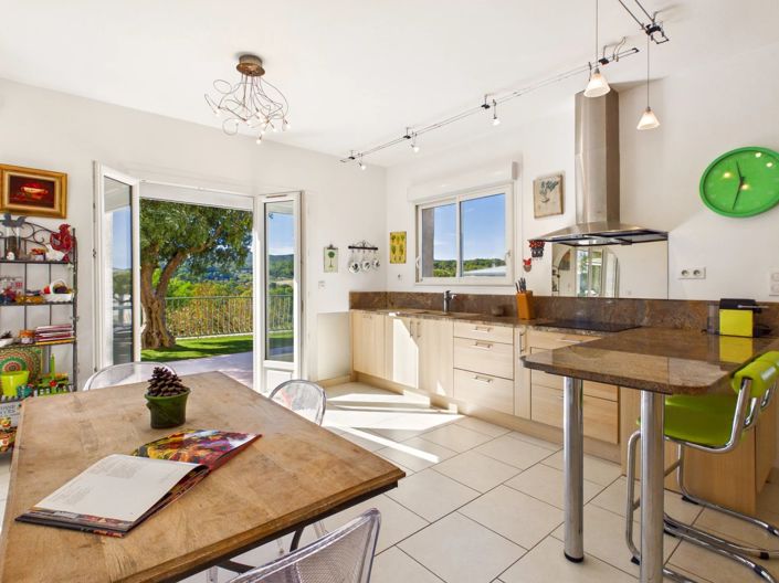Image No.5-4 Bed House for sale