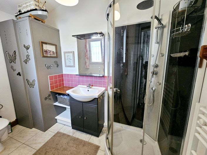 Image No.11-2 Bed House for sale