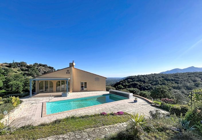 Image No.2-4 Bed House for sale