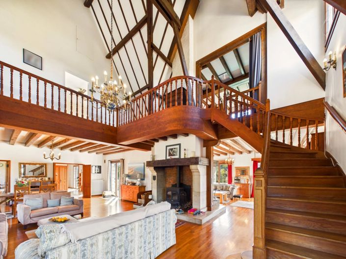 Image No.3-5 Bed House for sale