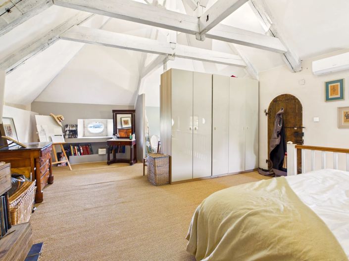 Image No.12-4 Bed House for sale
