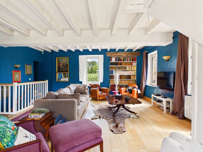 Image No.8-4 Bed House for sale