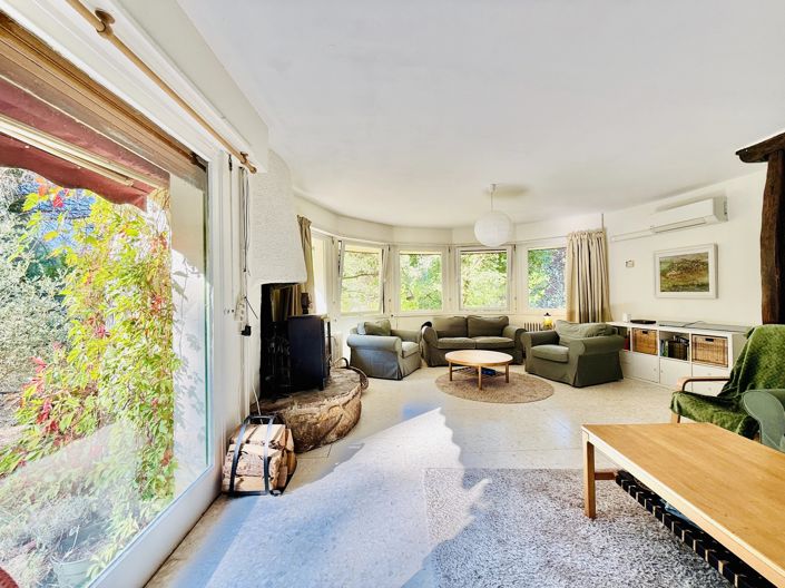 Image No.3-5 Bed House for sale