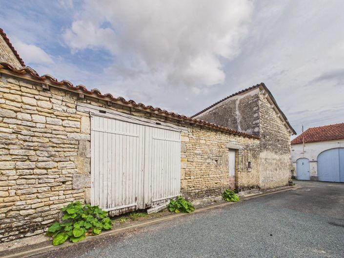 Image No.13-3 Bed House for sale