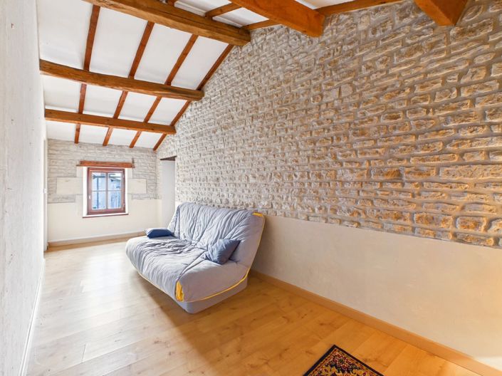Image No.8-3 Bed House for sale