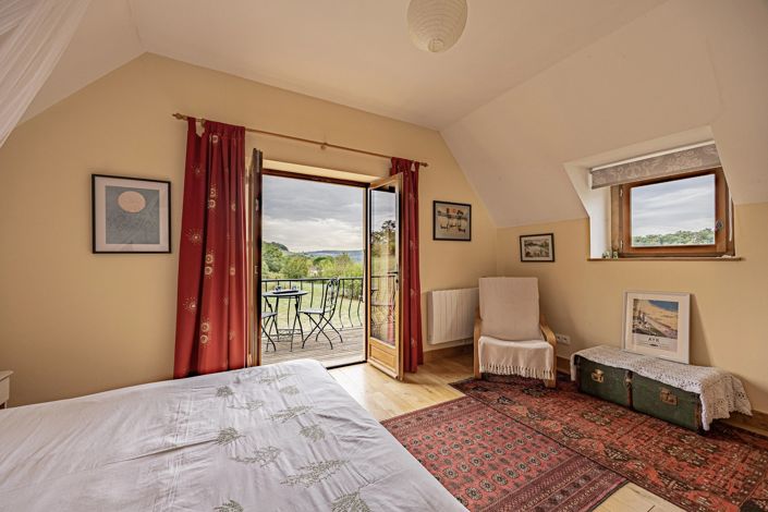 Image No.10-4 Bed House for sale