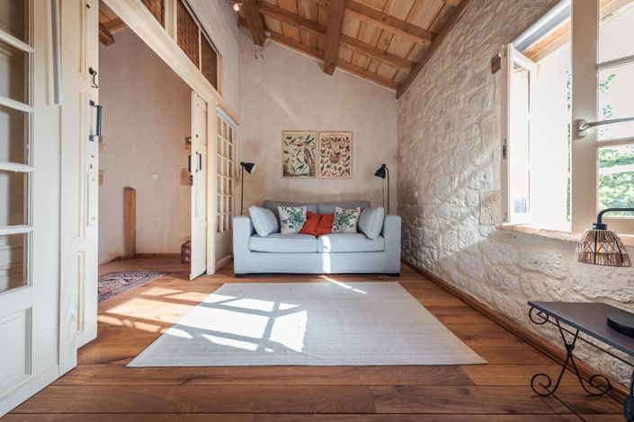 Image No.10-3 Bed House for sale