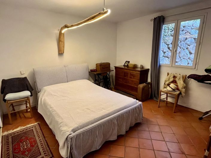 Image No.9-4 Bed House for sale