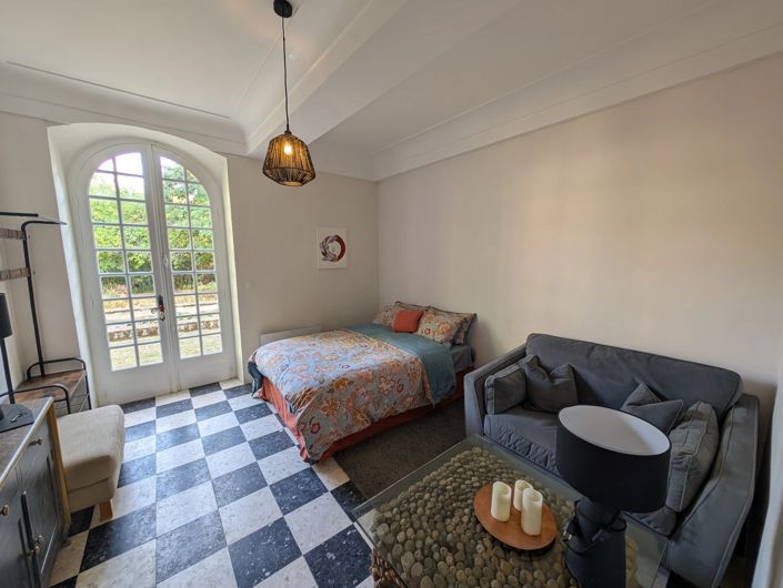Image No.10-4 Bed House for sale