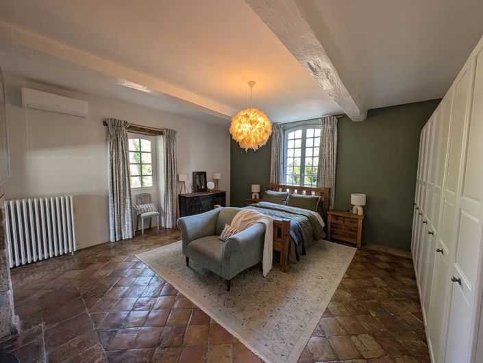 Image No.11-4 Bed House for sale