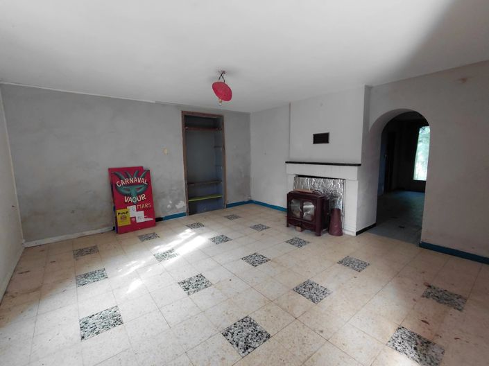 Image No.12-9 Bed House for sale