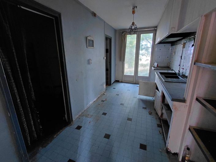 Image No.13-9 Bed House for sale