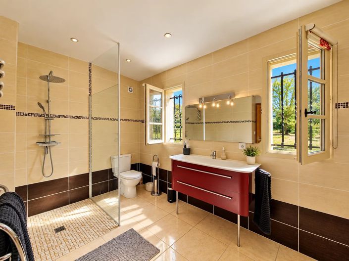 Image No.11-4 Bed House for sale
