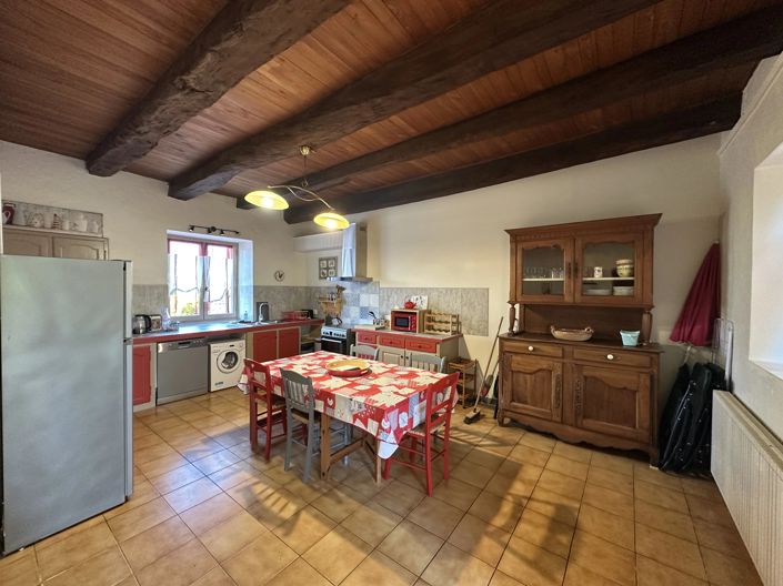 Image No.11-8 Bed House for sale