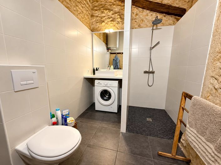 Image No.10-3 Bed House for sale