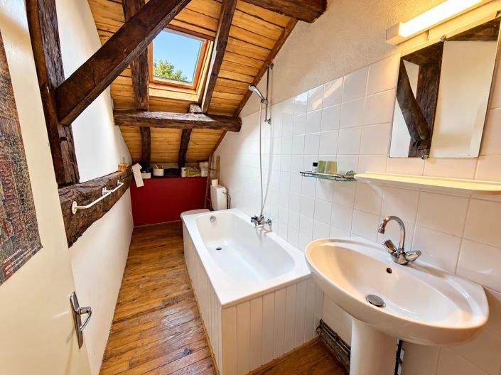 Image No.9-3 Bed House for sale