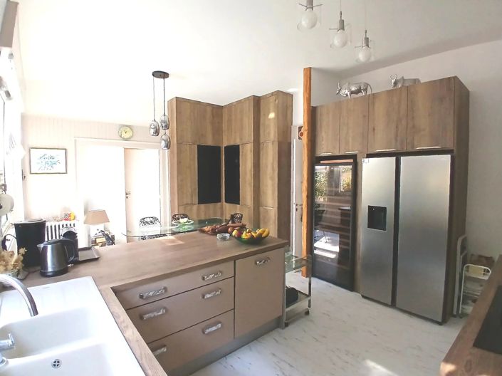 Image No.5-7 Bed House for sale