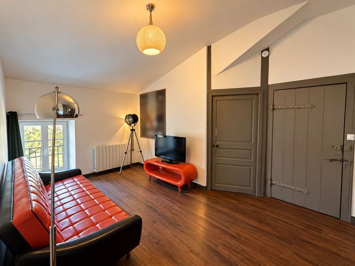 Image No.12-6 Bed House for sale