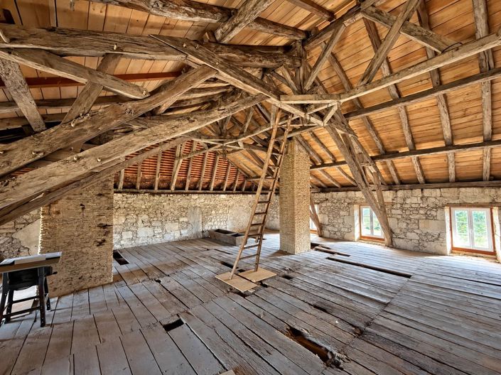 Image No.14-6 Bed House for sale