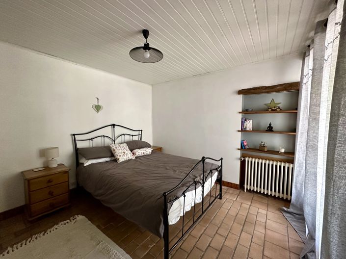 Image No.9-4 Bed House for sale