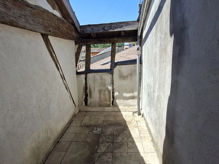 Image No.5-1 Bed House for sale