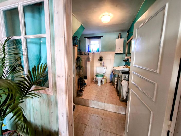 Image No.10-4 Bed House for sale