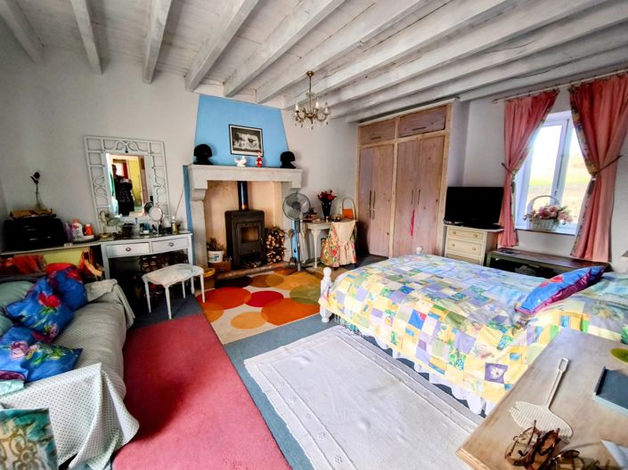 Image No.6-4 Bed House for sale