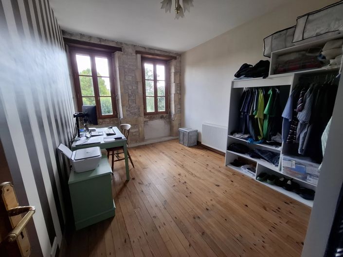 Image No.8-4 Bed Village House for sale