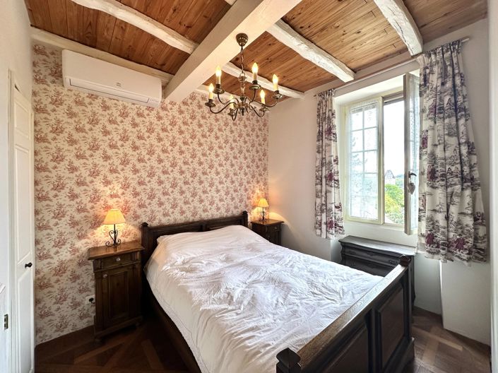 Image No.5-2 Bed House for sale