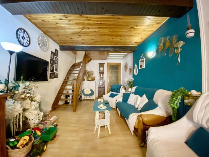 Image No.5-3 Bed Village House for sale