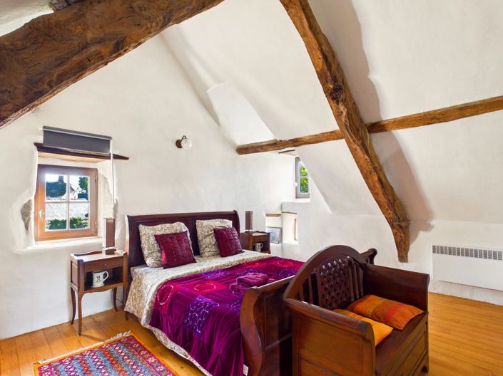 Image No.7-8 Bed House for sale