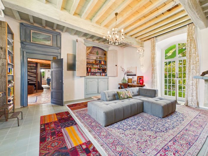 Image No.3-8 Bed House for sale